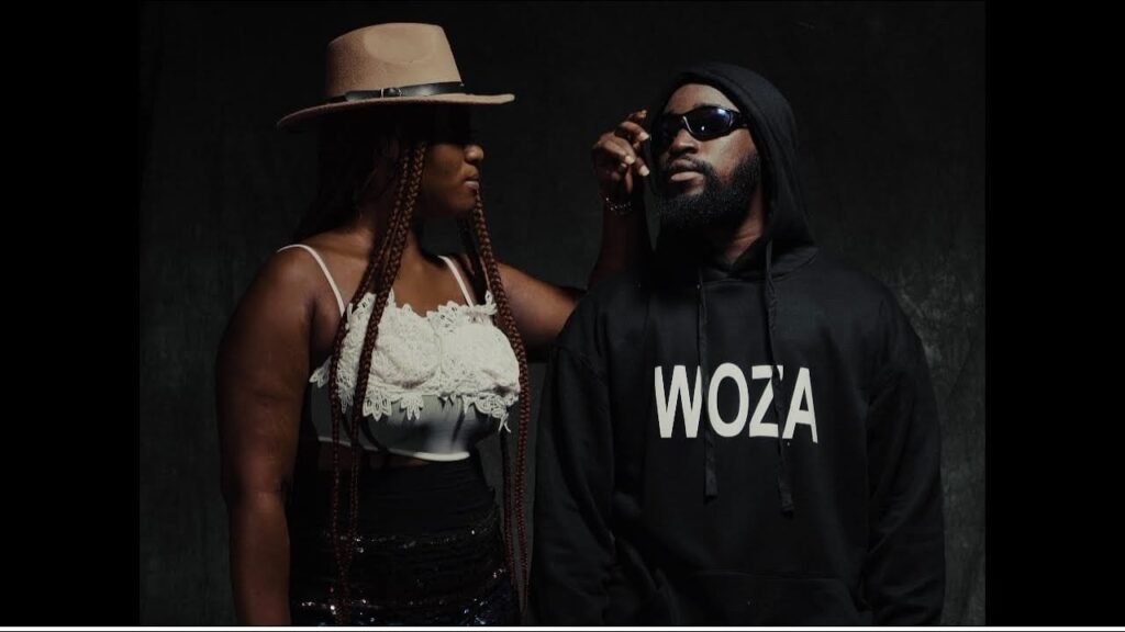 Après l’impact de WOZA 1, le rappeur malien, membre du collectif C3siricords, annonce WOZA 2. Une suite très attendue, fidèle à la mentalité WOZA : brut, réel, frontal.
Entre engagement, egotrip assumé et vision artistique affirmée, DR KEB continue d’imposer sa trajectoire dans le rap malien. WOZA 2 arrive.
La rue écoute. Le message continue.