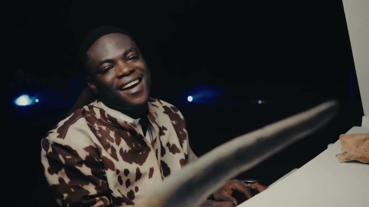 Lil Dou dévoile « Blues », une ballade intime et élégante
