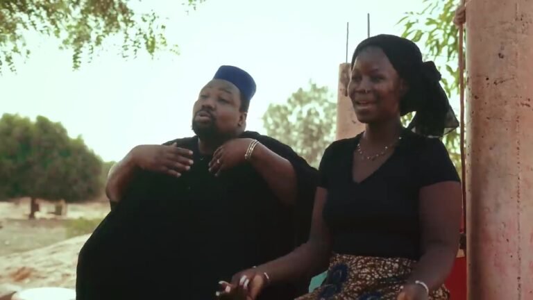 Official music video thumbnail for Fourou by Claba and Assanatou Doumbia